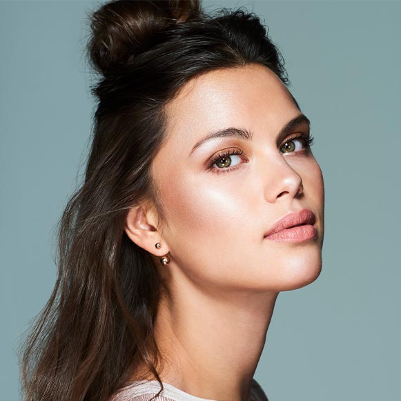 HOW CAN I GET A DEWY LOOK? - Make-up