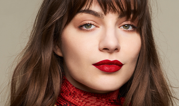 THE BEST RED LIPSTICKS FOR COOL SKIN TONES