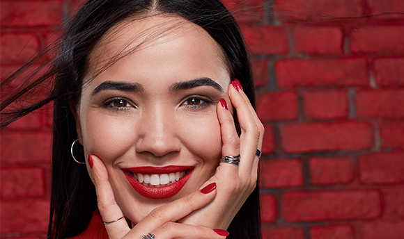 THE BEST RED LIPSTICKS FOR WARM SKIN TONES